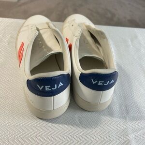 Veja Cream Sneakers with Navy and Red Details